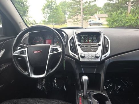 Used 2015 GMC Terrain SLE w/ Chrome Edition FWD image 2