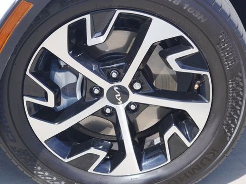 Used 2023 Kia Sportage EX image 10