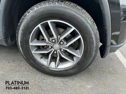 Used 2018 Jeep Grand Cherokee Limited AWD/4WD image 21