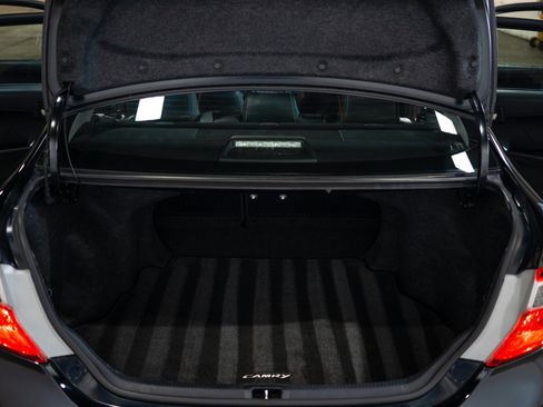 Used 2014 Toyota Camry SE image 20