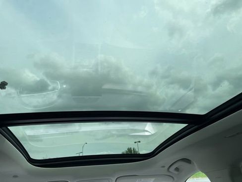 New 2026 Lincoln Nautilus Reserve image 17