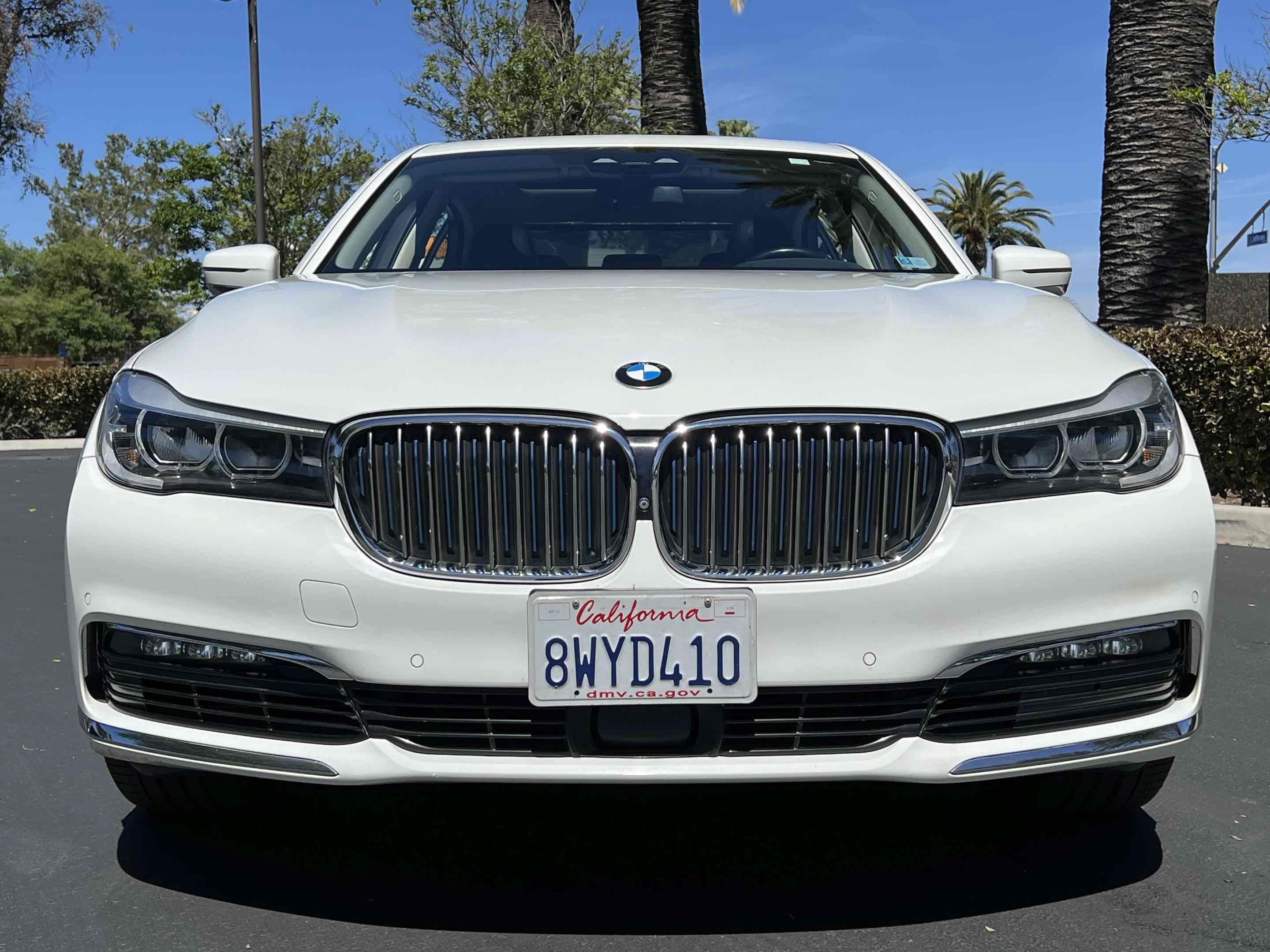 Used 2018 BMW 740e xDrive AWD/4WD image 60