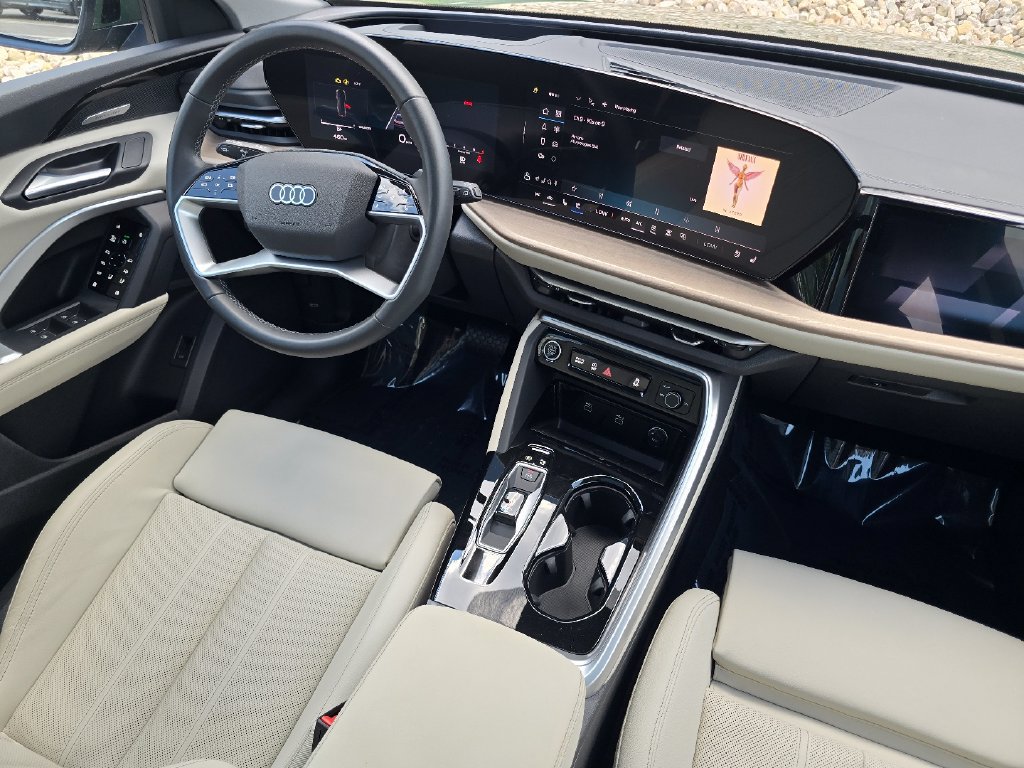Used 2025 Audi Q5 Prestige AWD/4WD image 17