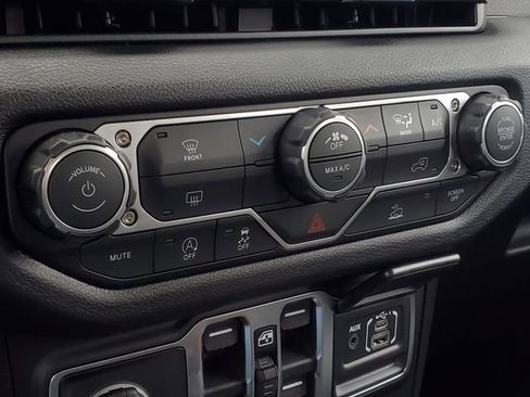 New 2026 Jeep Wrangler Unlimited Sport AWD/4WD image 23