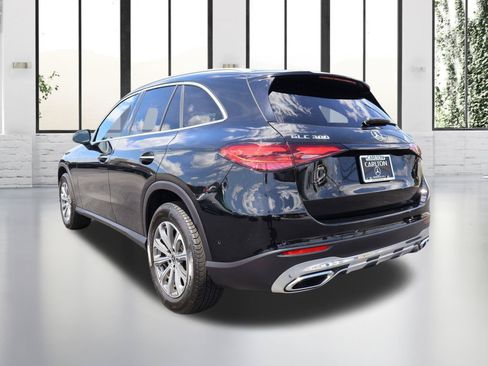 Used 2025 Mercedes-Benz GLC 300 4MATIC w/ Driver Assistance Package image 3