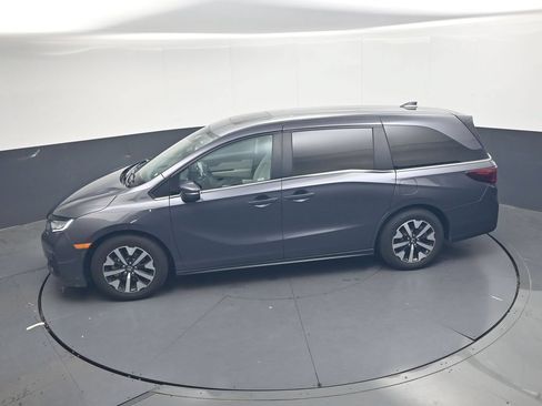 Used 2025 Honda Odyssey EX-L image 31