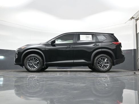 New 2026 Nissan Rogue S image 18