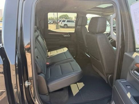 Used 2023 GMC Sierra 1500 Denali w/ Technology Package AWD/4WD image 13