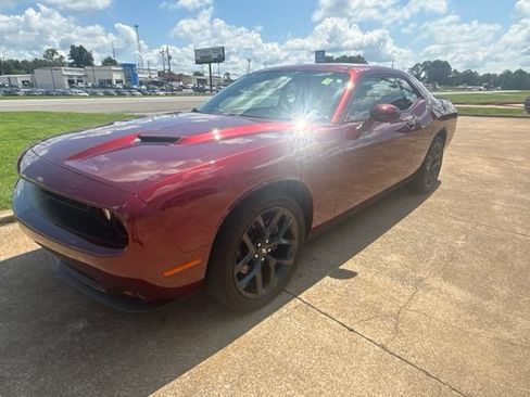 Used 2023 Dodge Challenger SXT w/ Plus Package RWD image 4