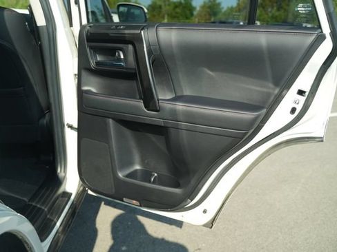 Used 2021 Toyota 4Runner TRD Off-Road Premium w/ Moonroof Package AWD/4WD image 24