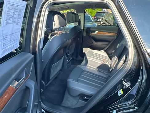 Used 2023 Audi Q5 2.0T Premium Plus w/ Premium Plus Package AWD/4WD image 32