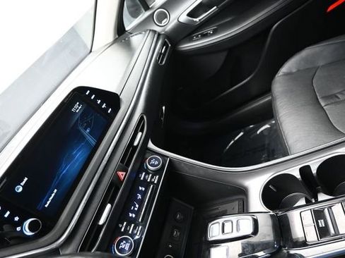 Used 2022 Hyundai Sonata Limited FWD image 20