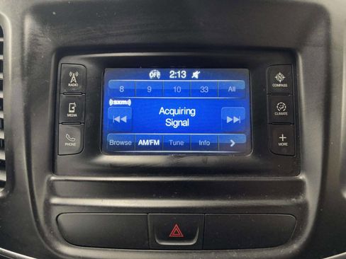 Used 2015 Chrysler 200 Limited w/ Convenience Group image 24