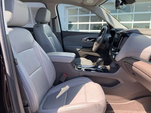 Used 2020 Chevrolet Traverse LT w/ LT Premium Package AWD/4WD image 11
