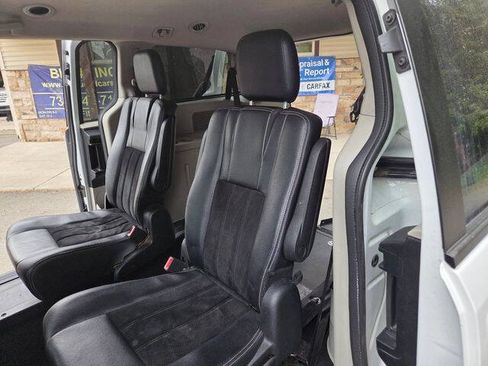 Used 2017 Dodge Grand Caravan SE w/ Power Window Group FWD image 37