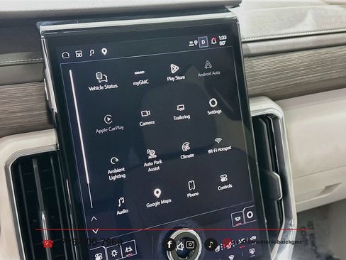 Used 2026 GMC Acadia Denali w/ Super Cruise Package FWD image 15