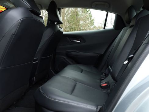 Used 2025 Toyota Prius XLE image 10