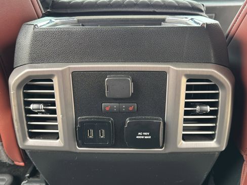 Used 2018 Ford F150 Platinum w/ Equipment Group 701A Luxury AWD/4WD image 26