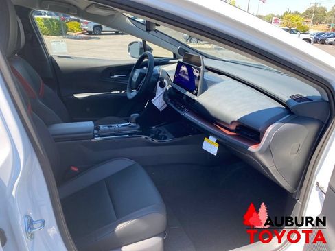 New 2026 Toyota Prius Plug-In Hybrid FWD image 12