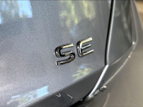 New 2026 Volkswagen Jetta SE FWD image 9