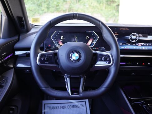Used 2025 BMW 530i w/ M Sport Package RWD image 18