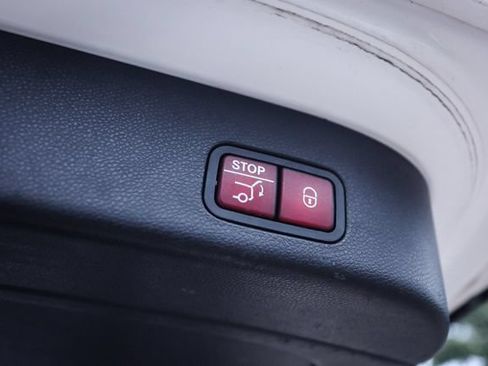 Used 2018 Mercedes-Benz GLS 450 4MATIC image 60