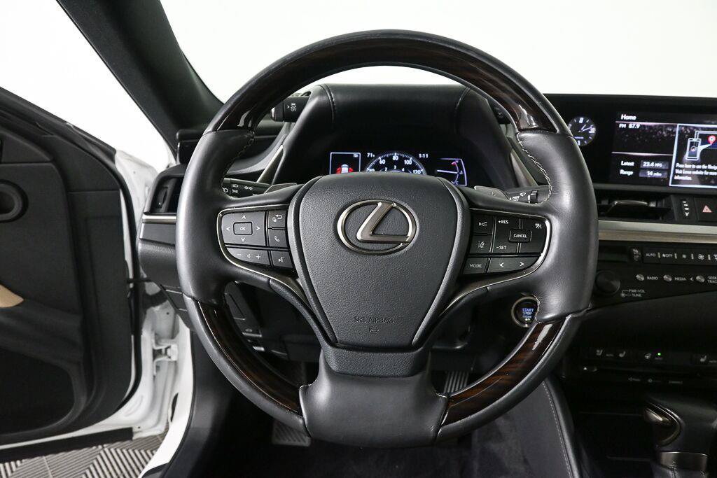 Used 2020 Lexus ES 350 w/ Premium Package FWD image 2