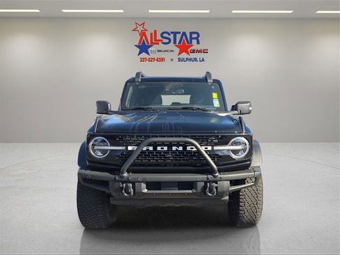 Used 2023 Ford Bronco Wildtrak image 2