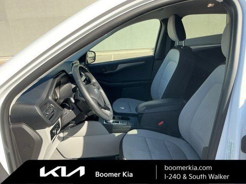 Used 2024 Ford Escape Active image 17