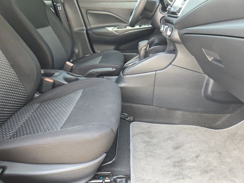 Used 2021 Nissan Versa S FWD image 16