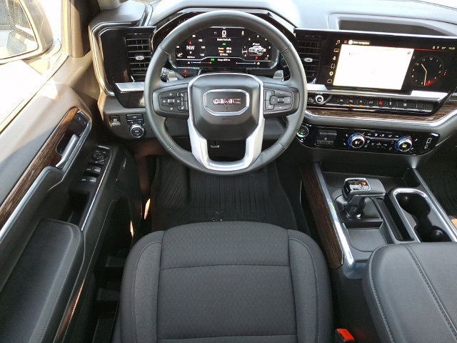 Used 2025 GMC Sierra 1500 Elevation w/ Preferred Package AWD/4WD image 12
