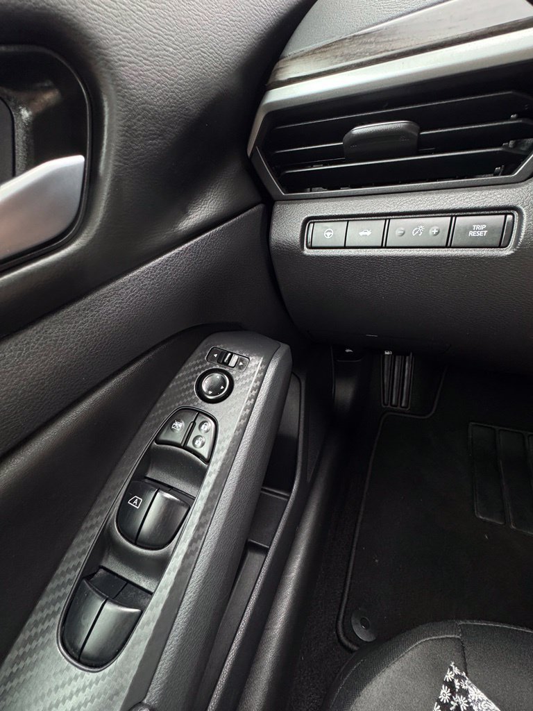 Used 2024 Nissan Altima 2.5 SV w/ SV Premium Package FWD image 14
