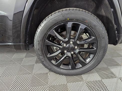 Used 2021 Jeep Grand Cherokee Laredo X image 22