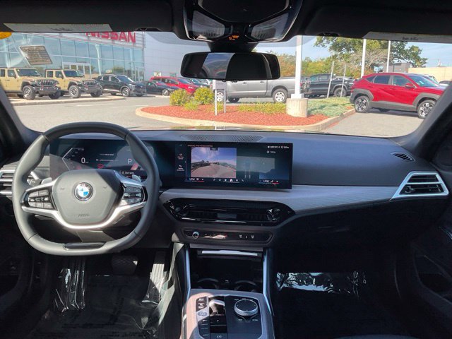 Used 2026 BMW 330i xDrive Sedan AWD/4WD image 15