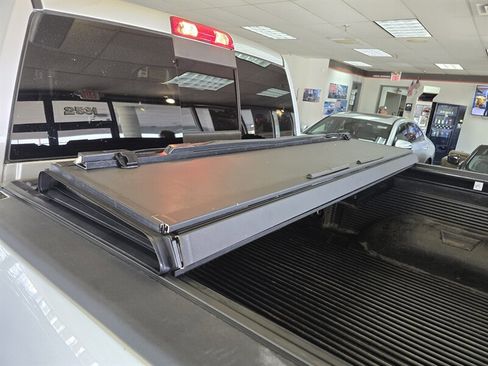 Used 2019 RAM 1500 Big Horn image 25