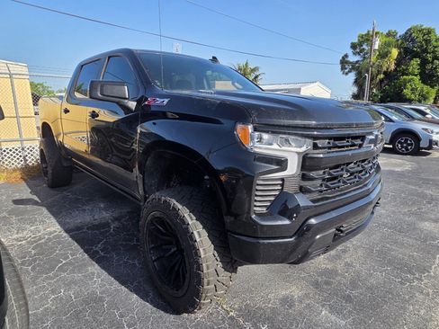 Used 2023 Chevrolet Silverado 1500 RST AWD/4WD image 3