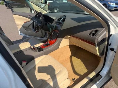 Used 2012 Lexus ES 350 FWD image 25