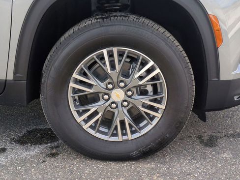 New 2026 Chevrolet Traverse LT w/ Driver Confidence Package image 26