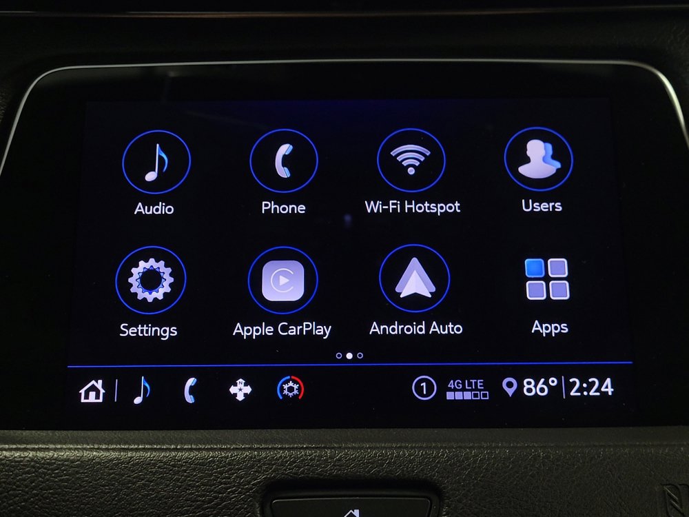 Used 2020 Cadillac XT4 Sport w/ LPO, Midnight Sport Package FWD image 25