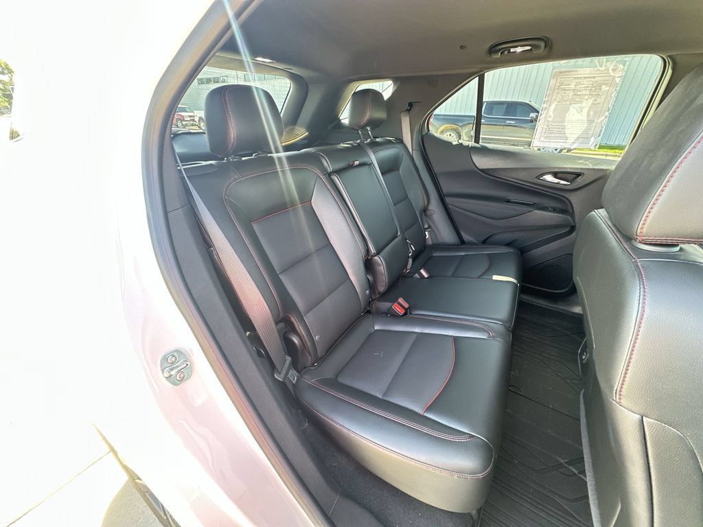 Certified 2024 Chevrolet Equinox RS w/ RS Leather Package AWD/4WD image 26