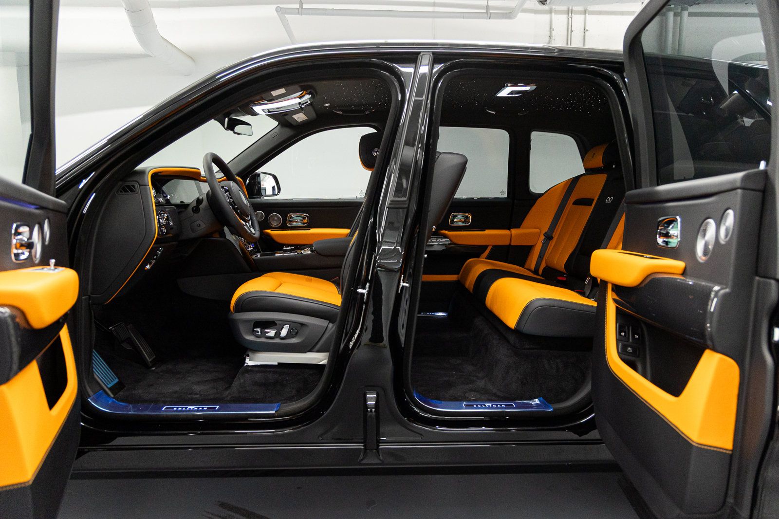 New 2027 Rolls-Royce Cullinan Black Badge AWD/4WD image 30