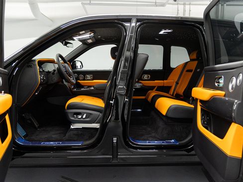 New 2027 Rolls-Royce Cullinan Black Badge AWD/4WD image 30
