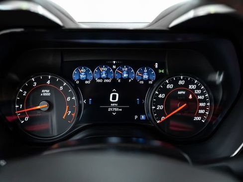 Used 2021 Chevrolet Camaro ZL1 RWD image 32