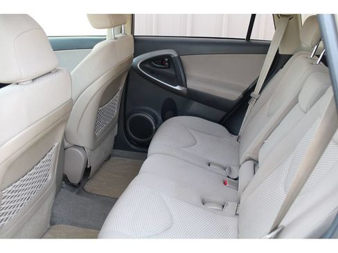 Used 2006 Toyota RAV4 Limited AWD/4WD image 24