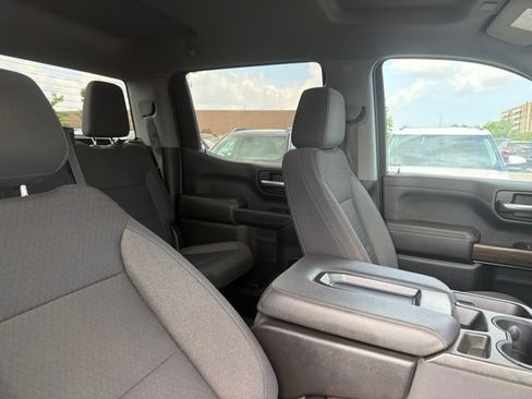 Used 2021 Chevrolet Silverado 1500 LT AWD/4WD image 23