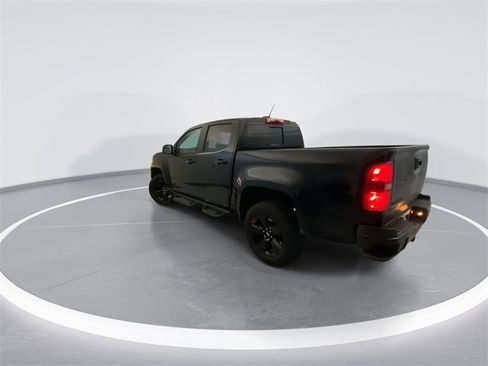Used 2021 Chevrolet Colorado LT w/ Redline Special Edition image 2