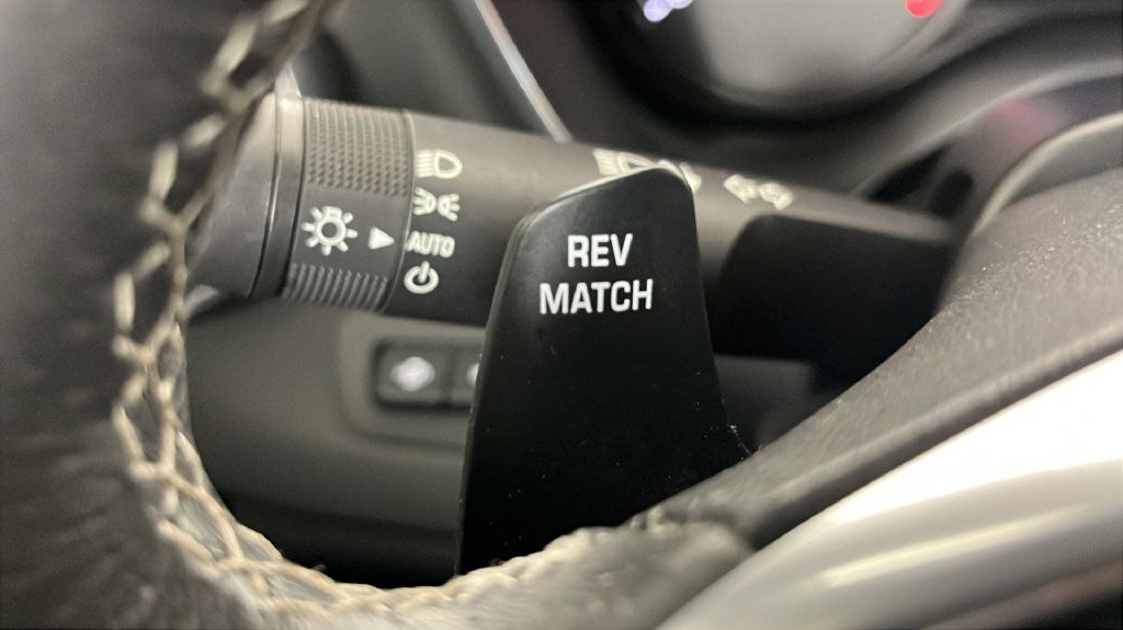 Used 2017 Chevrolet Camaro SS RWD image 25