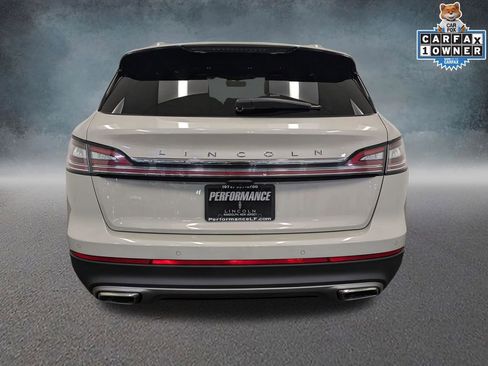 Used 2023 Lincoln Nautilus AWD w/ Premium Package image 5