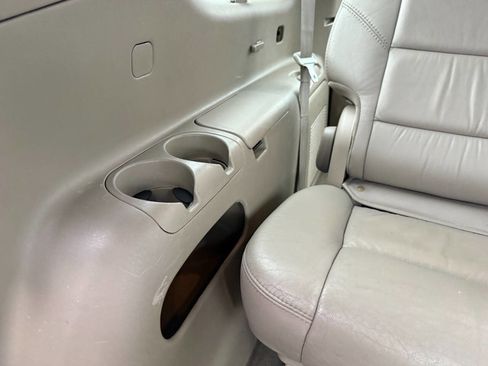 Used 2007 Toyota Sequoia Limited AWD/4WD image 33