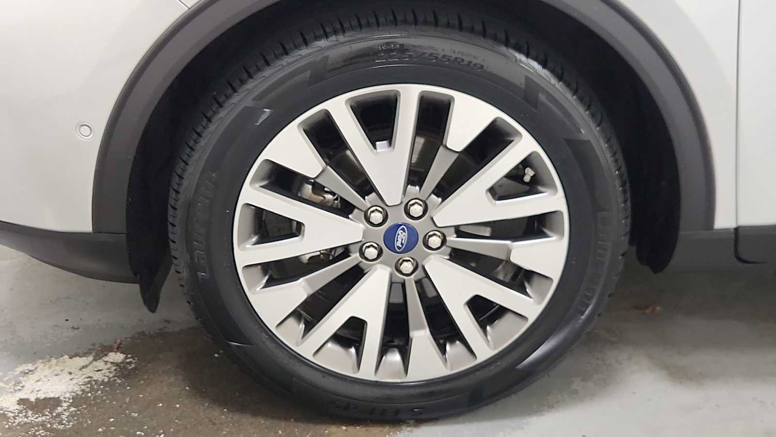 Used 2020 Ford Escape Titanium AWD/4WD image 10